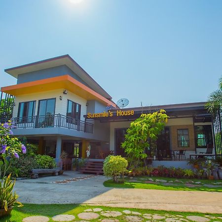 ซันสไมล์เฮาส์ Villa วังน้ำเขียว ภายนอก รูปภาพ
